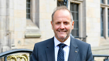 Robin Hall.jpg 1