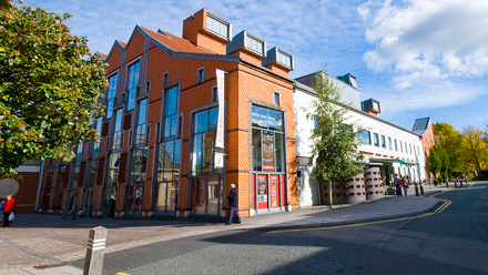 1200px-lichfield_garrick_theatre(893788)