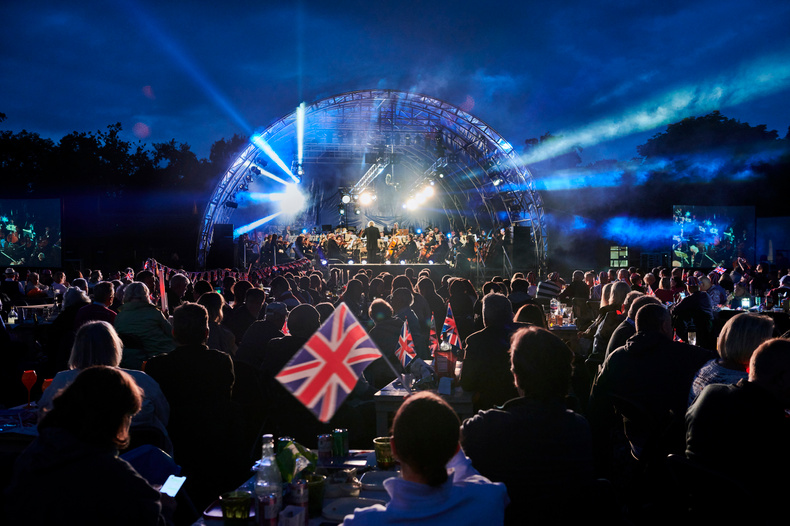 Lichfield-proms.jpg 1
