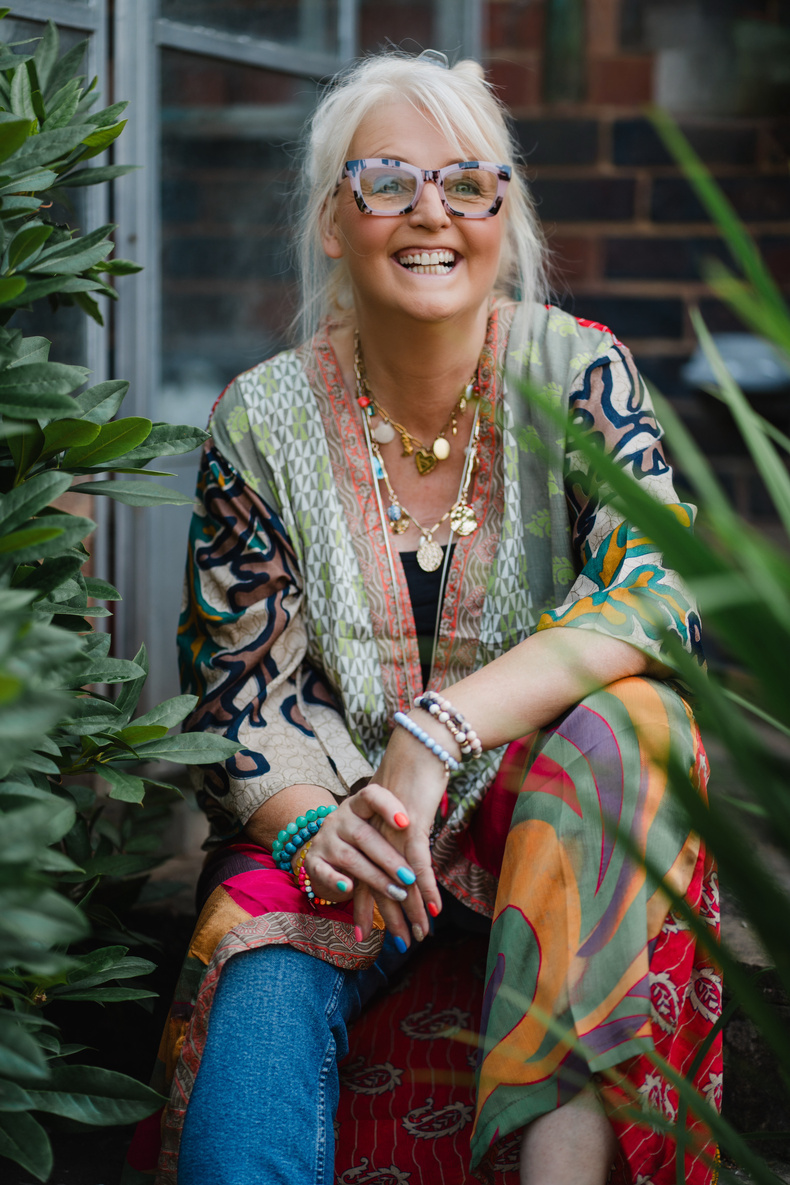 Jules Mitchell - Leader of The Mental Wealth Revolution - Profile Picture.jpg