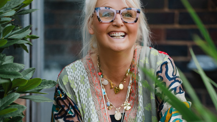 Jules Mitchell - Leader of The Mental Wealth Revolution - Profile Picture.jpg
