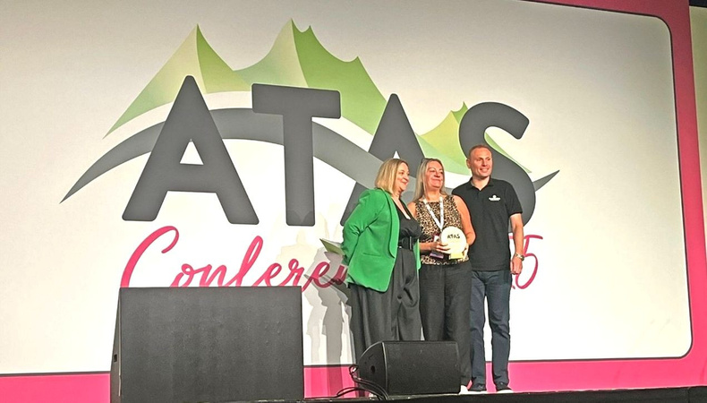 Travel club elite award.jpg