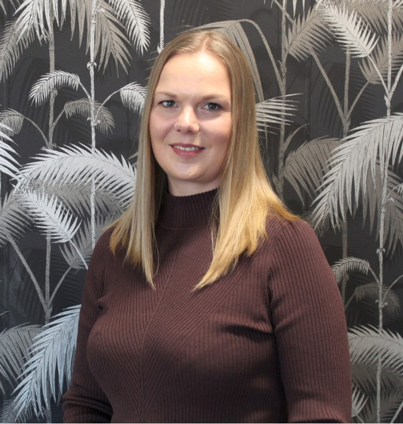 gemma-davies(902352)