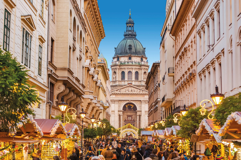 Budapest%20Christmas%20Market_image.jpg