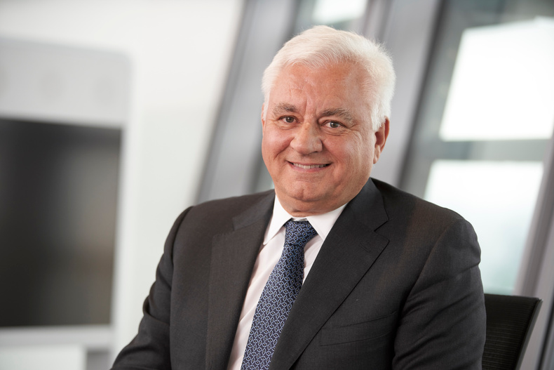 chairman-sir-nigel-knowles-01-approved(894479)