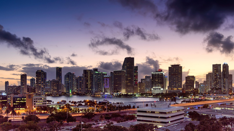 miami-3915622_1920(890300)