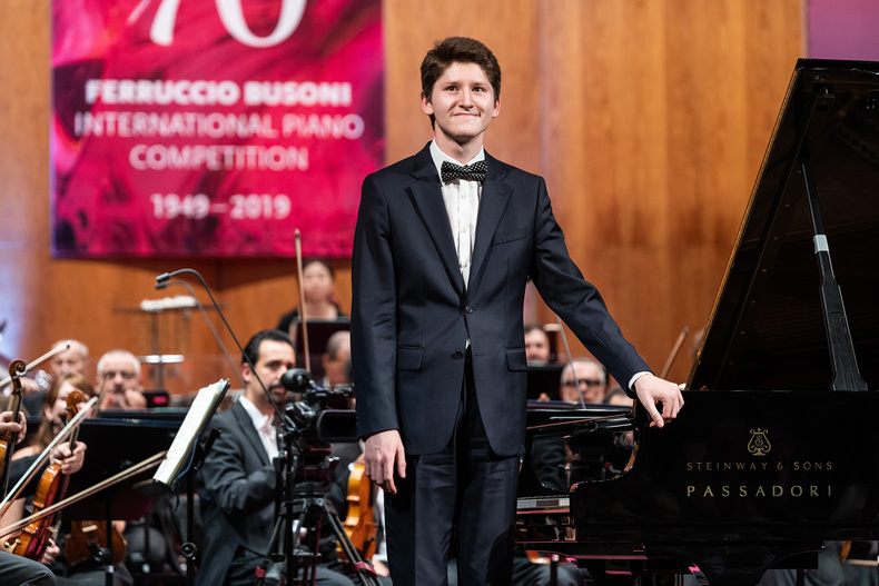 emanuil-ivanov-busoni-grand-finale-2019-credit-tiberio-sorvillo-002(899030)