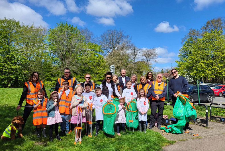 Prime Litter Picking Group 2024.jpg