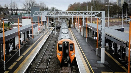 Willenhall railway station.jpg