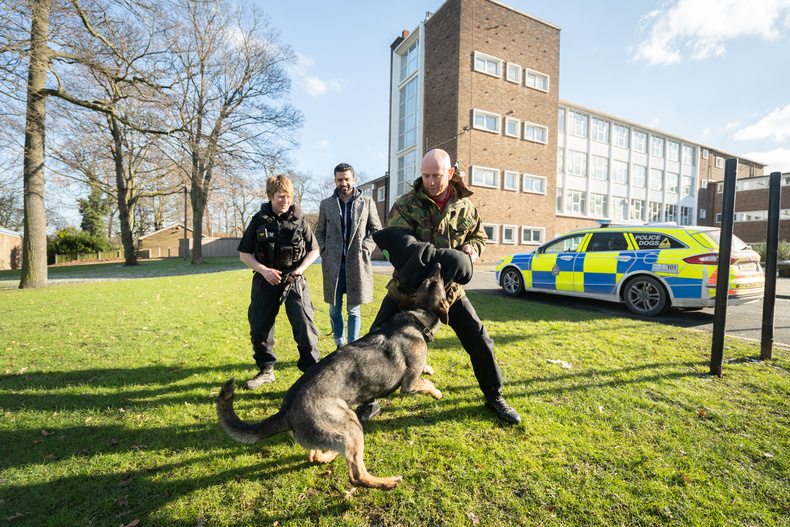 adeem-younis-with-police-dog-handling-unit(889747)