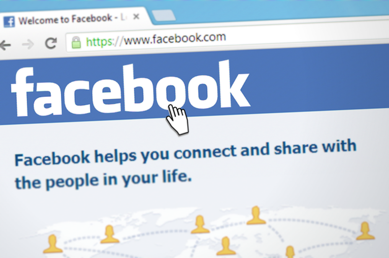 facebook-g2253e113e_640(894402)