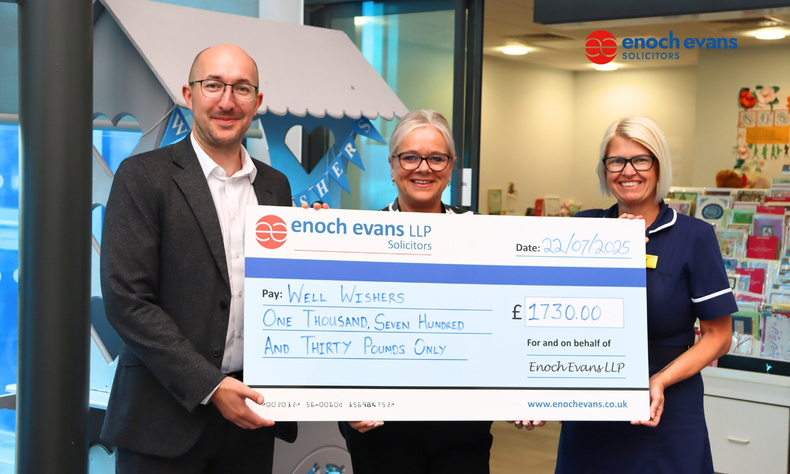Well Wishers Cheque presentation  (2).jpg