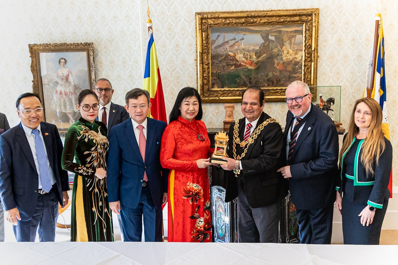 vietnam-mou-signing.jpg