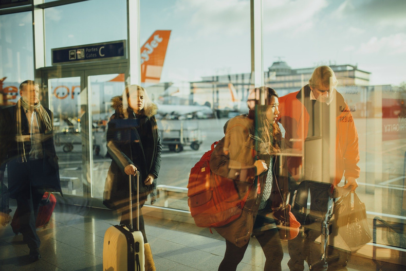 airport-731196_1920(889538)