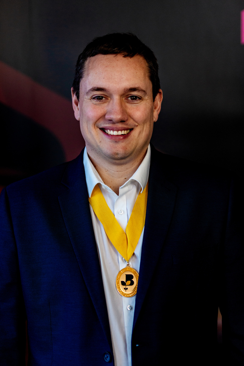 philheadshot-23(890200)