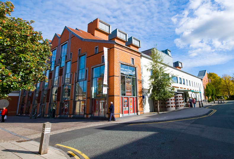 1200px-lichfield_garrick_theatre(893788)