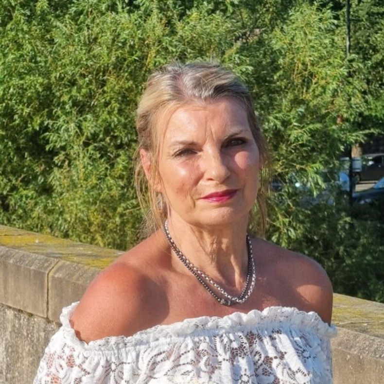 carol-dean-tamworth.jpg 1