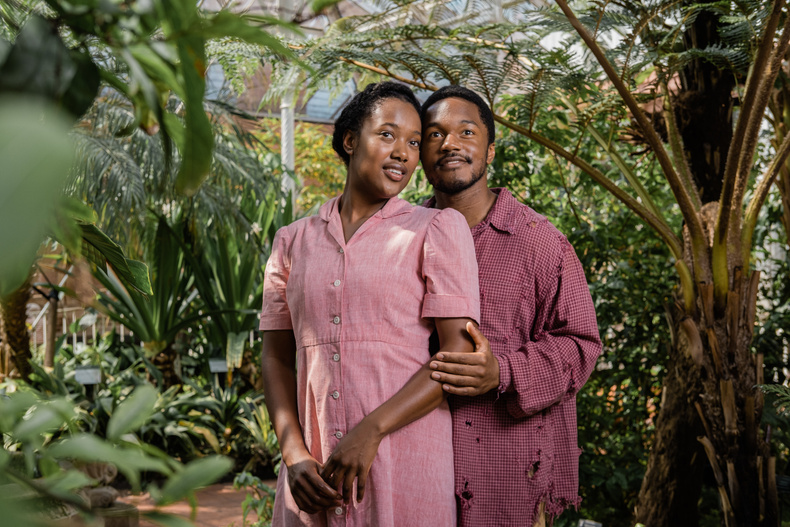 gleanne-purcell-brown-and-durone-stokes-at-birmingham-botanical-gardens-credit-kris-askey(898258)