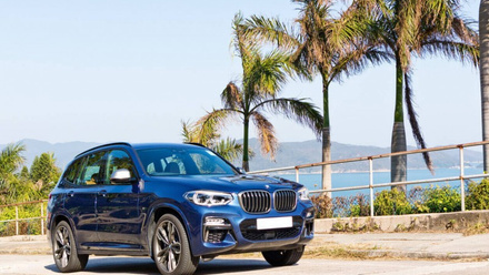 bmw-x3-abroad.jpg