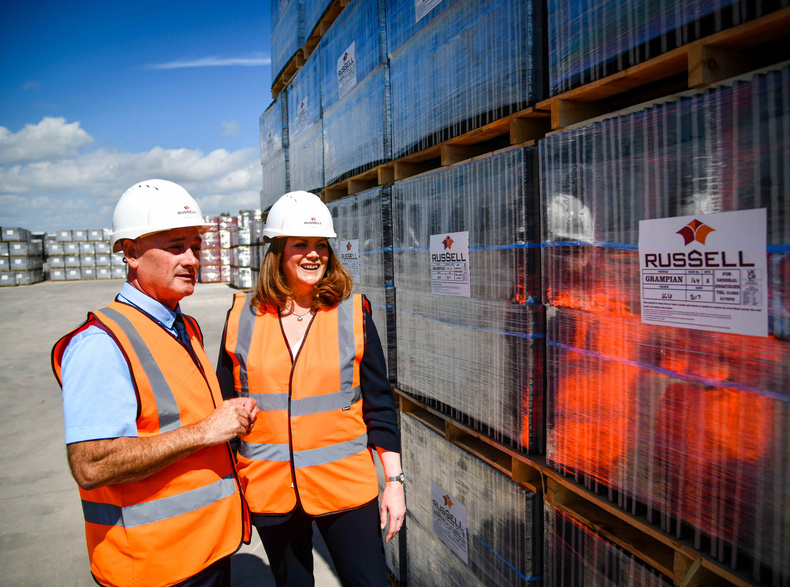 andrew-hayward-md-at-russell-roof-tiles-giving-tour-of-site-to-mp-kate-kniveton(903262)