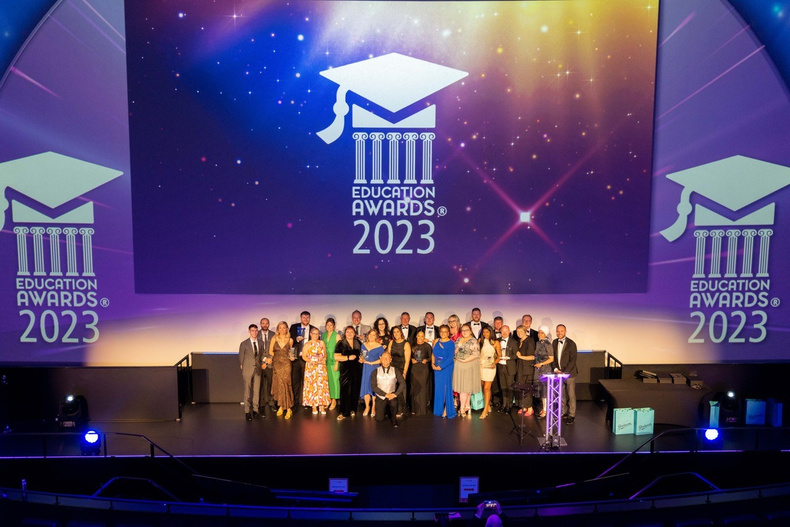 education-awards(903906)