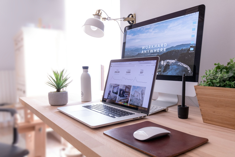 Website stock