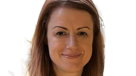 Caroline Smith no background.png