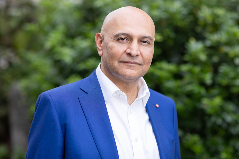 Dr Nik Kotecha.jpg