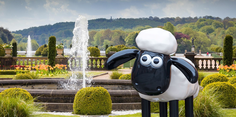 Shaun in the gardens.jpg