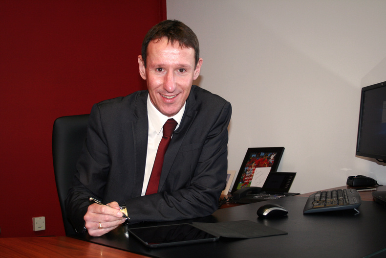richard-gill-cbe(900963)