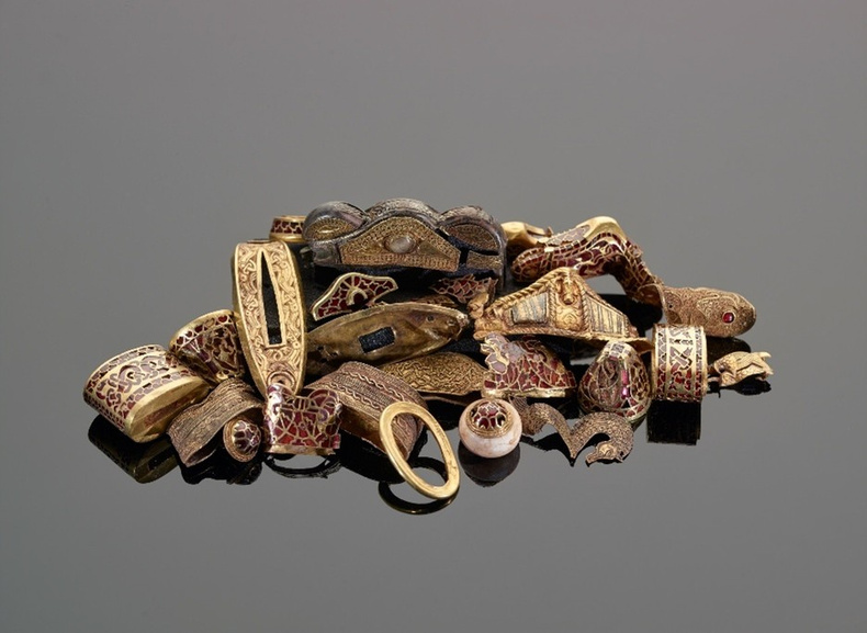 Staffordshire Hoard.jpg