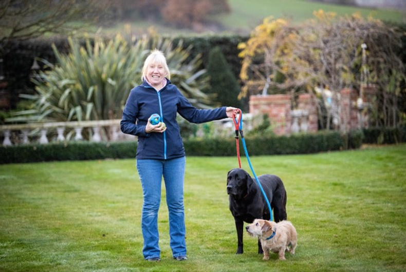 sue-crowther-and-her-dogs-jenson-and-franky(902483)