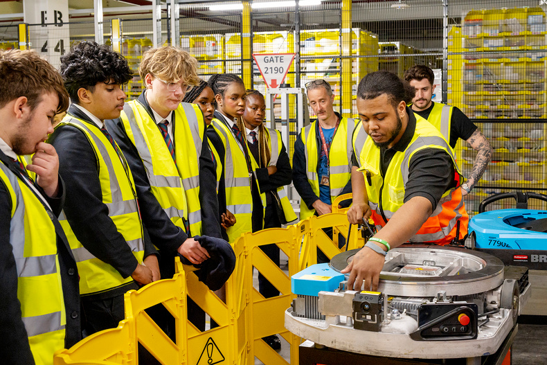 Sutton-Amazon-school-visit.JPG