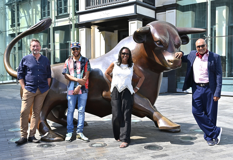 bham2022_ceremoniesteam_bull(895725)