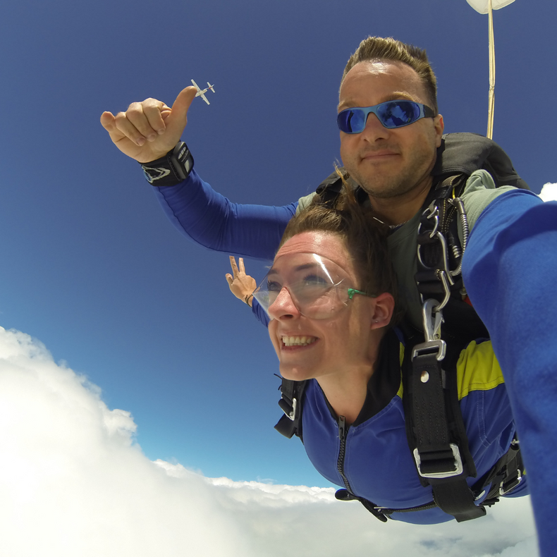 skydive(890946)