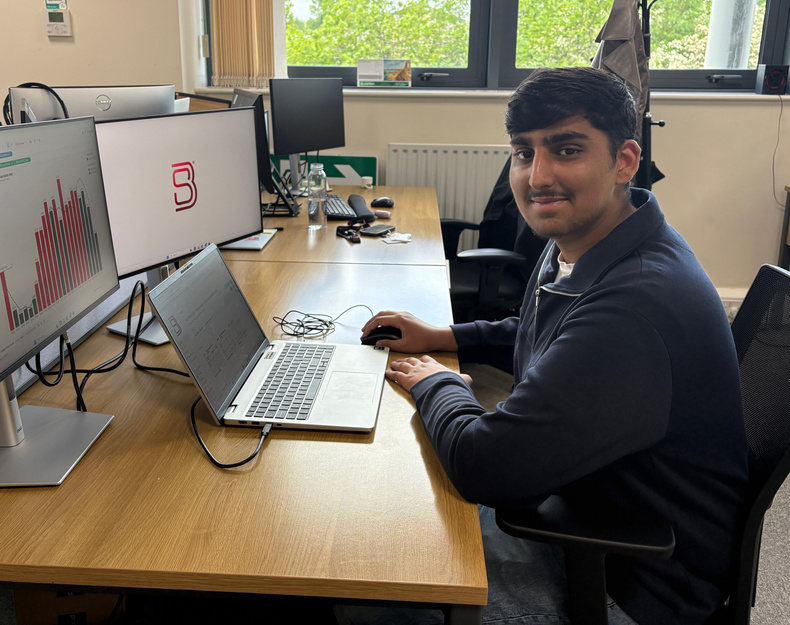Mohammed Kayani desk.jpg