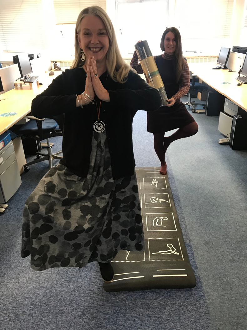 mandy-and-kate-with-yoga-mat(890488)