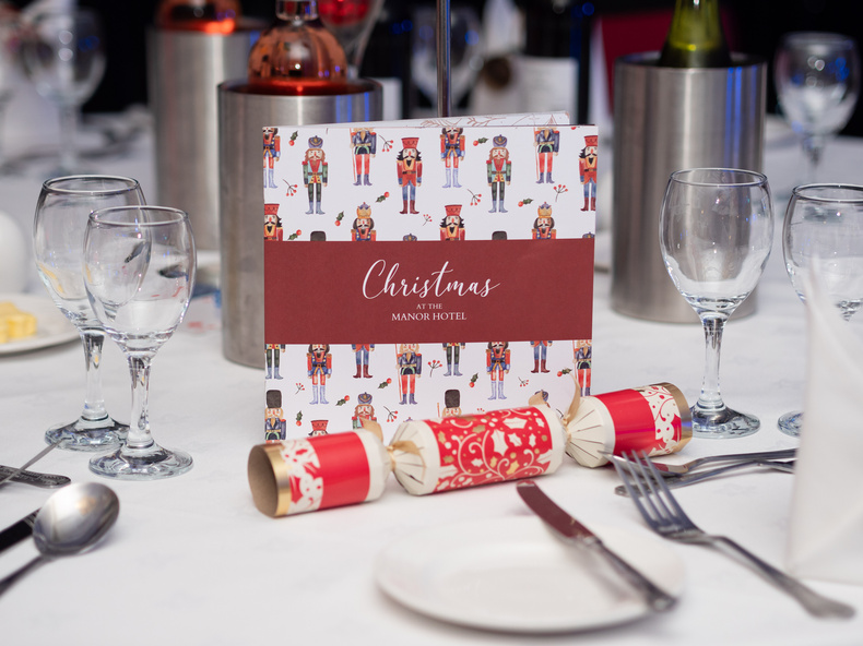 edwin-ladd-mr-ladd-media-christmas-showcase-at-manor-hotel-29(904223)