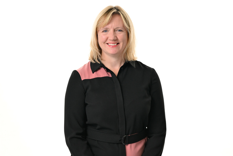 Louise Lewis.jpg