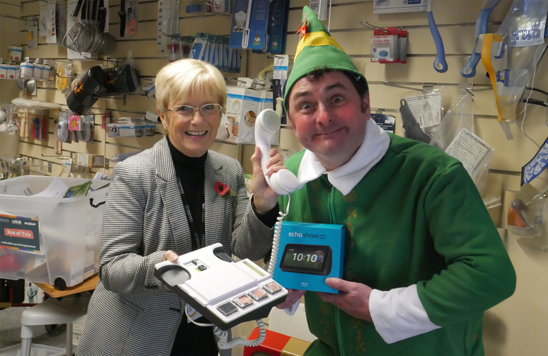 Cllr Julia Jessel with Elf.jpg