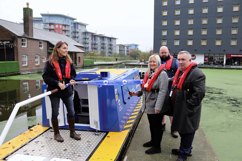 Walsall ribbon cutting.jpg