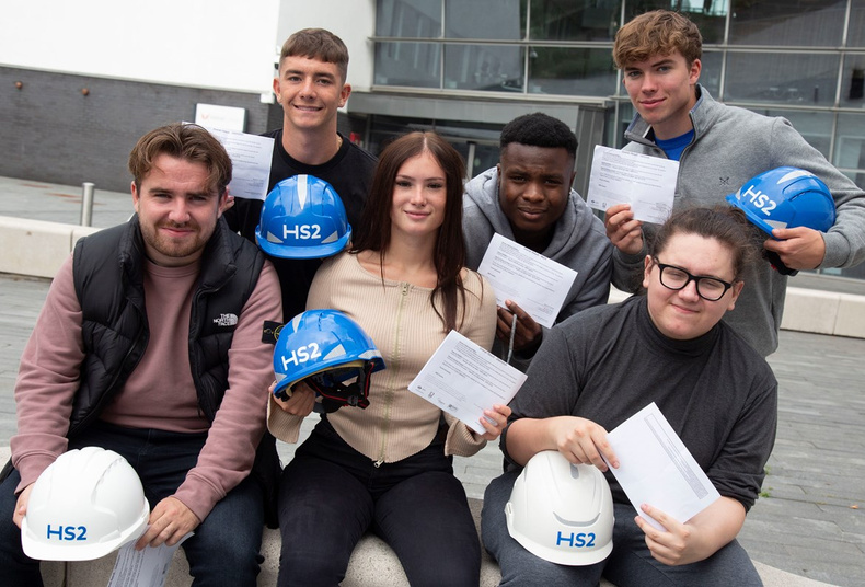 hs2-t-level-students(899113)
