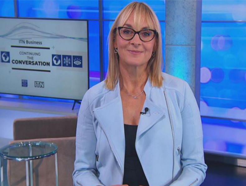 louise-minchin(900093)