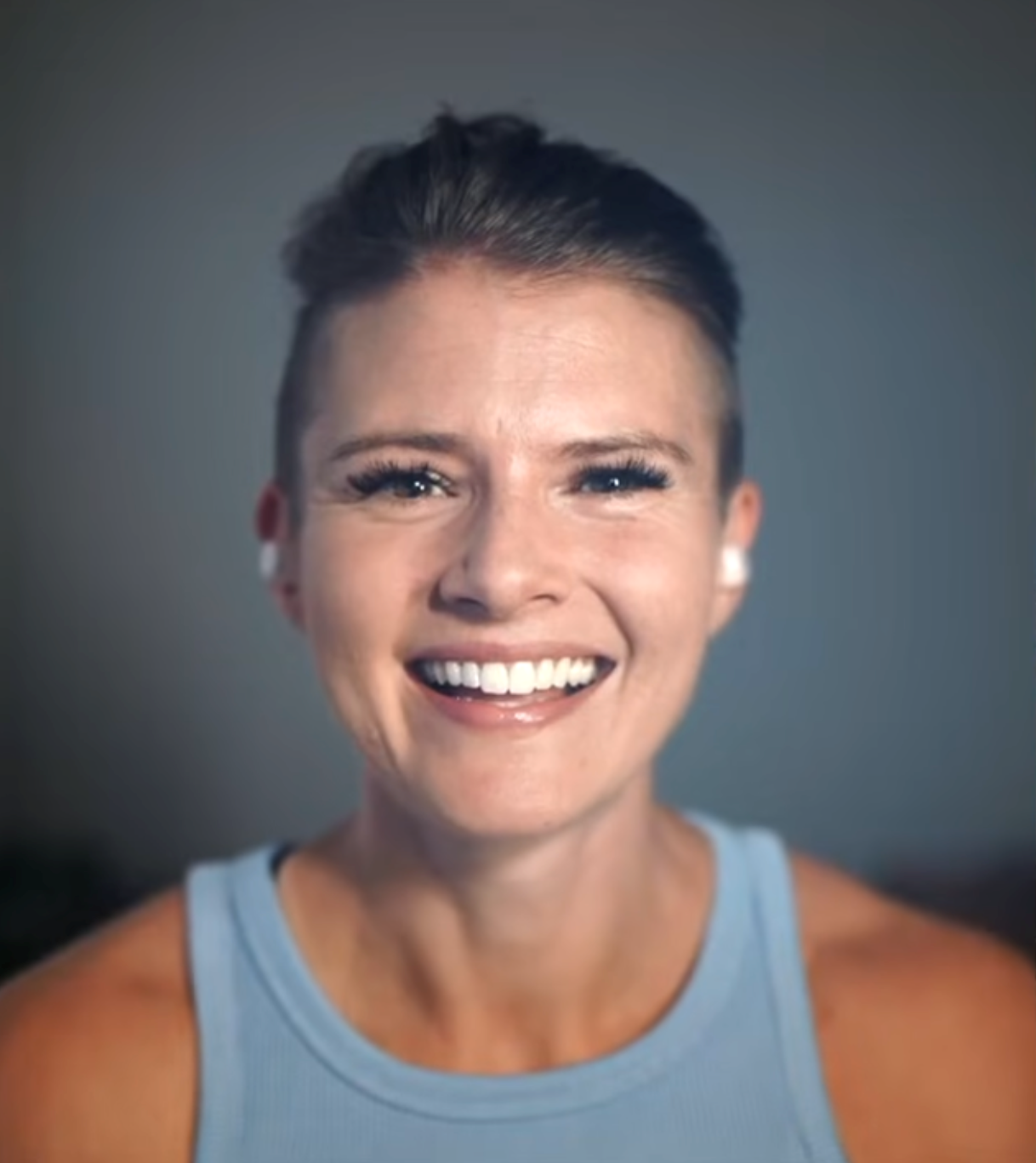 Jodie Cook headshot.png