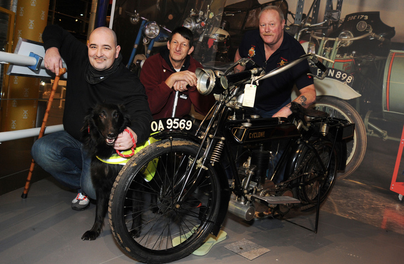 bmag-bikers(895617)