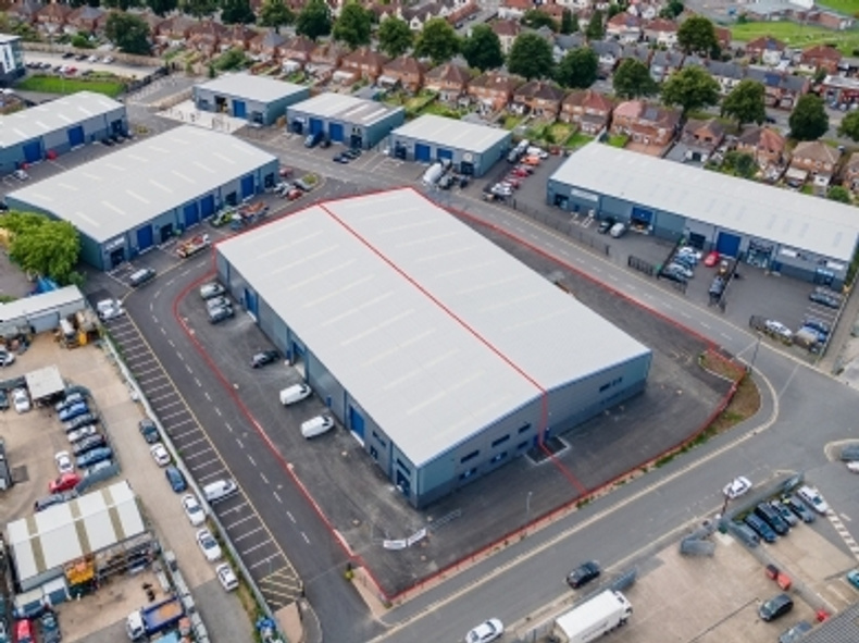 1691746620-pr_photograph_-_units_31-33_and_units_34-36_dunstall_park_dunstall_park_road_off_ascot_drive_derby_de24_8hj_003(904349)