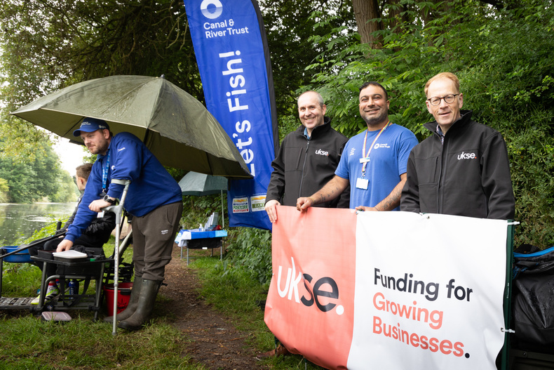 UKSE regional executive Mike Lowe (left) and Midlands area manager Steve Grice (right) with Canal & River Trust business boating.jpg