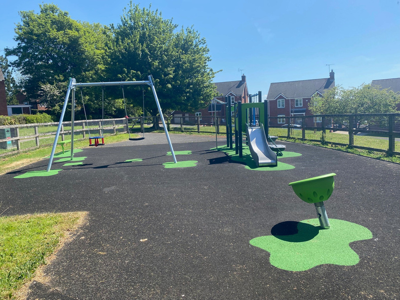 PR Moorlands Drive Full Site.jpg