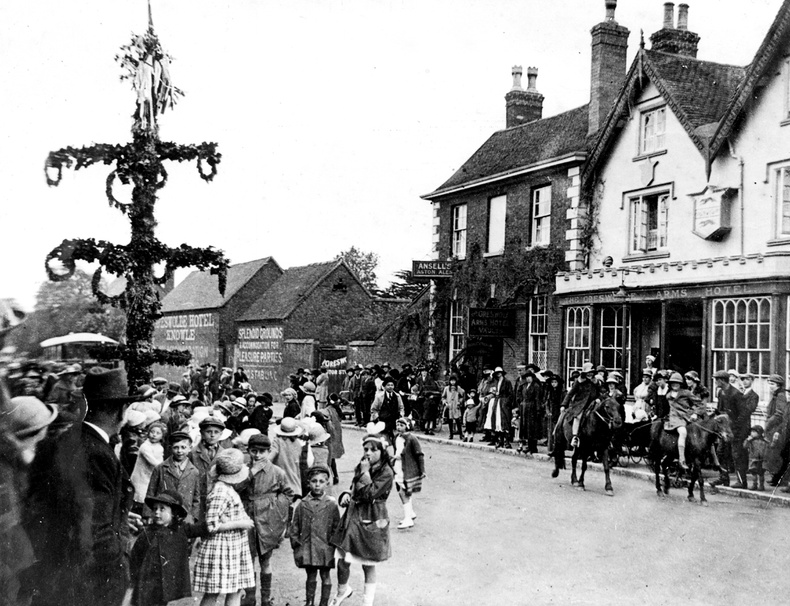 Visit Knowle 2.JPG