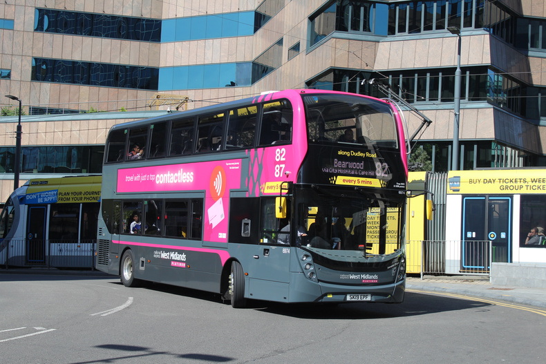 national-express-bus(891080)